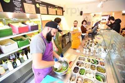 Ek Bic Ye Ic Lokantasi