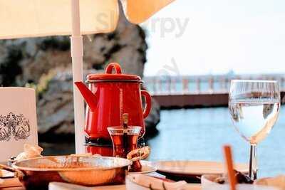 Lotus Restaurant & Hotel