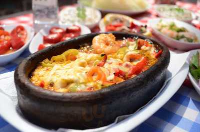 Sarnic Suit's & Kitchen