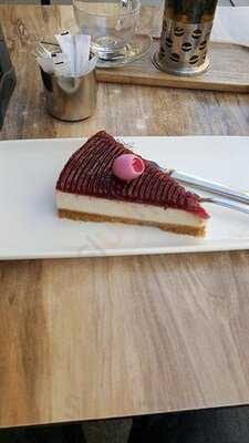 Valide Restaurant Cafe & Pattisseri