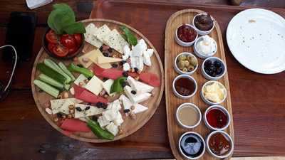 Tuzla Yat Kulübü Restoran