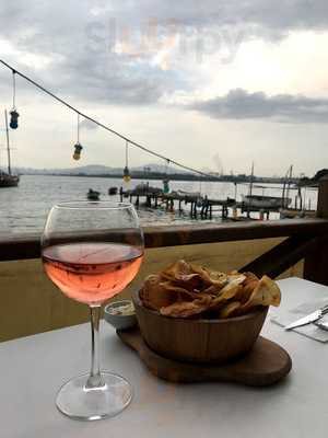 Tuzla Yat Kulübü Restoran