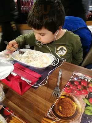 Muhtar's Karadeniz Pide Ve Yöresel Yemekler