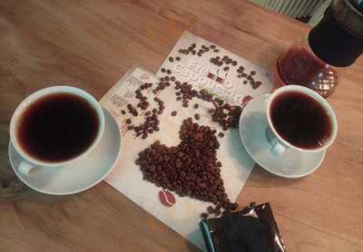 Kanguru Pub & Bistro