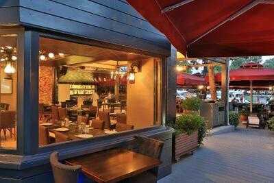 Kubina Cafe & Restaurant