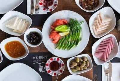 Kubina Cafe & Restaurant