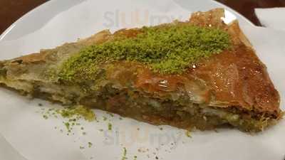 Şanlıoğlu Közde Künefe