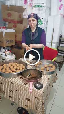 Meshur Adiyaman Cig Koftecisi Omer Usta