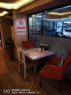 Soha Cafe & Restaurant