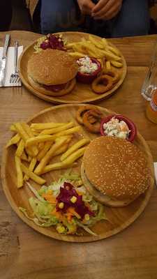 Camlik Cafe Restaurant