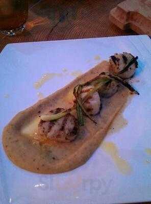 Izoletta Wine & Steak