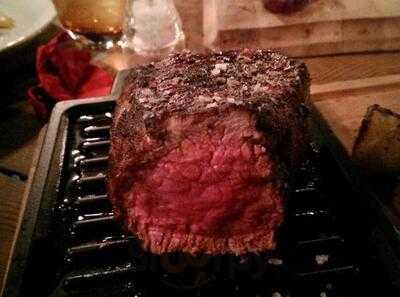 Izoletta Wine & Steak