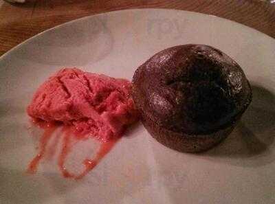 Izoletta Wine & Steak