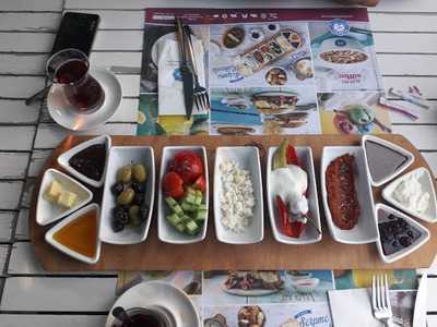 Alaçatı Muhallebicisi