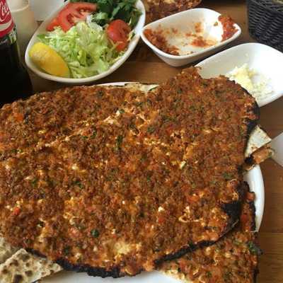 Isot Lahmacun
