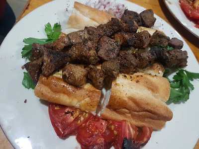 Adanalı ızzet Usta