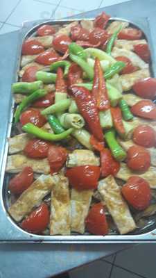 Salon Cafe & Restorant