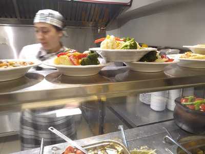 Salon Cafe & Restorant