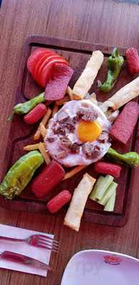 Suhulet Cafe & Restaurant