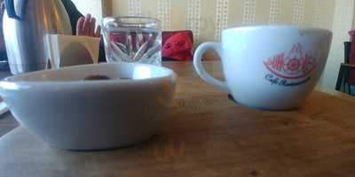 Suhulet Cafe & Restaurant