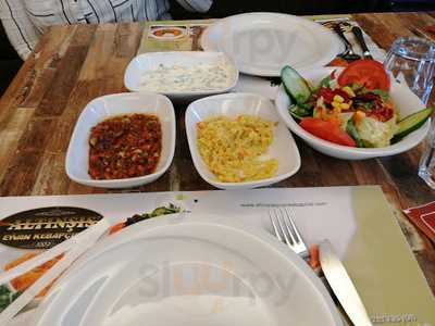 Altınşiş Eyvan Sofrası