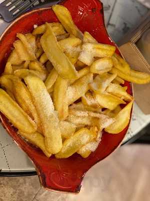 Ünes Pizza & Makarna