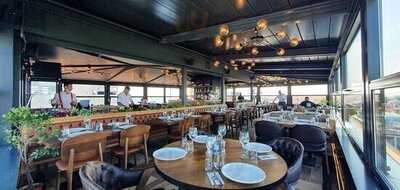 Loti Cafe & Roof Lounge