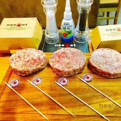Neş-et Burger & Steak