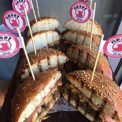 Neş-et Burger & Steak