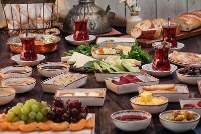 Mashhad Istanbul Cafe & Lounge