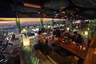 Mashhad Istanbul Cafe & Lounge