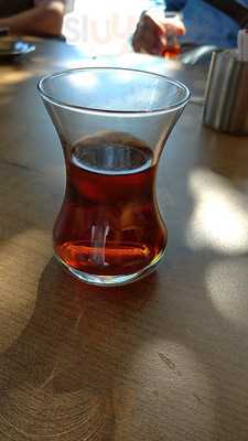 Yaprak Döner Sarayı