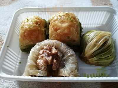 Dedeoglu Baklavaları Gedikpasa
