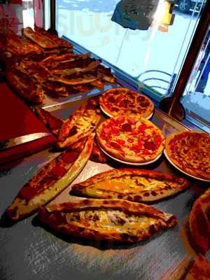 Salkım Börek Pide Salonu