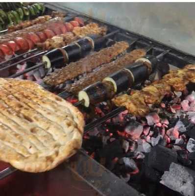 01 Adana Kebapçısı