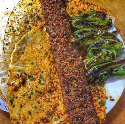 01 Adana Kebapçısı