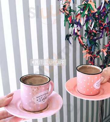 Mutluluk Cafe
