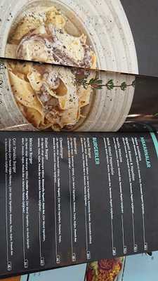 Mimaroba Full İskender Kebap