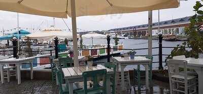 Alaçatı Muhallebicisi