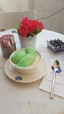 Alaçatı Muhallebicisi