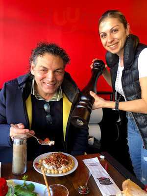 Tarihi Beyoğlu Sokak Pilavcısı