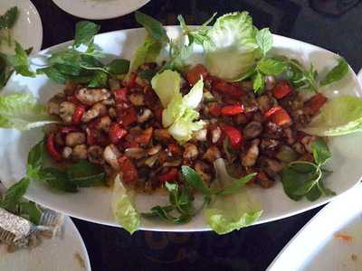 Develi Pub & Restaurant