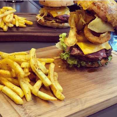 Max Joy Burger & Murat Aşçı Et Evi