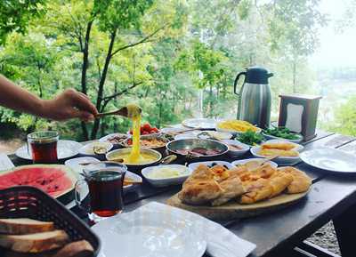 Kabaağaç Mesire Yeri