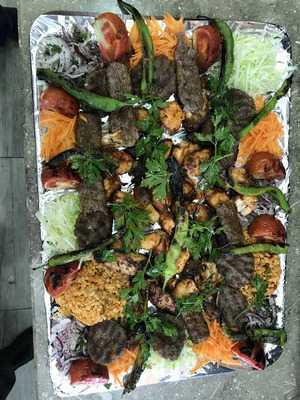 Üçler Akçaabat Köfte