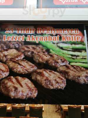 Üçler Akçaabat Köfte