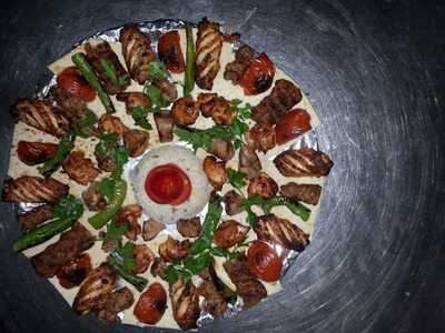 Öz Saray İskender Kebap Ve Lahmacun Salonu