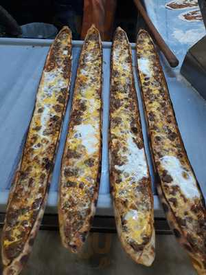 Öz Saray İskender Kebap Ve Lahmacun Salonu