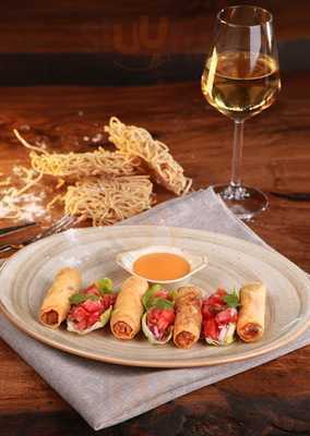 Simas Terrace Cafe & Restaurant