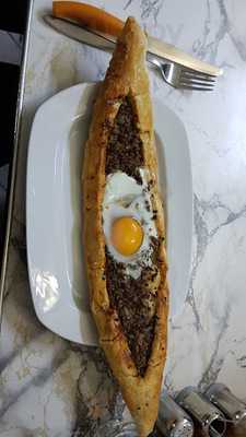 Üç Kardeşler Lokantası